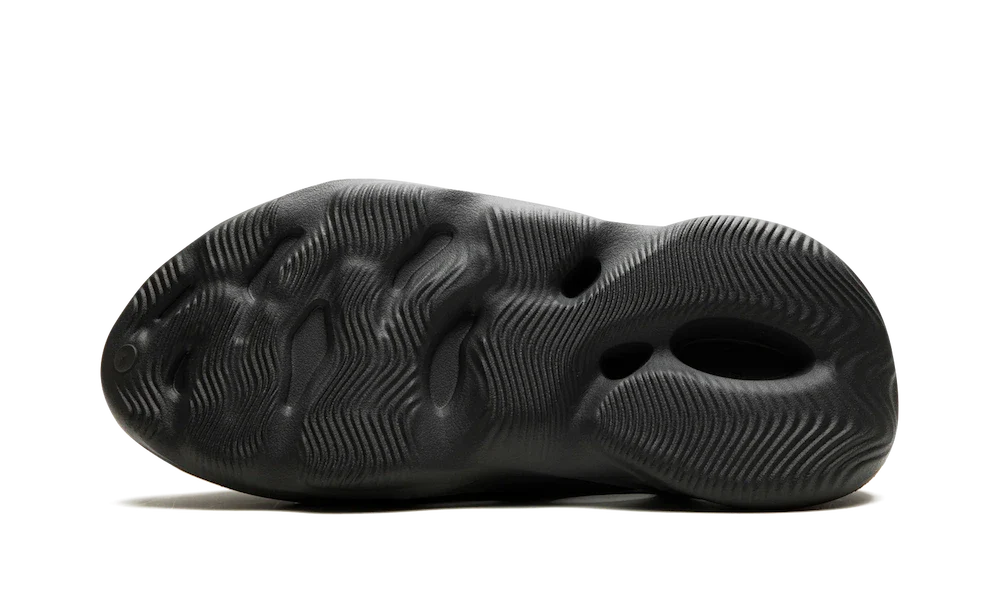 Adidas Yeezy Foam RNNR Carbon